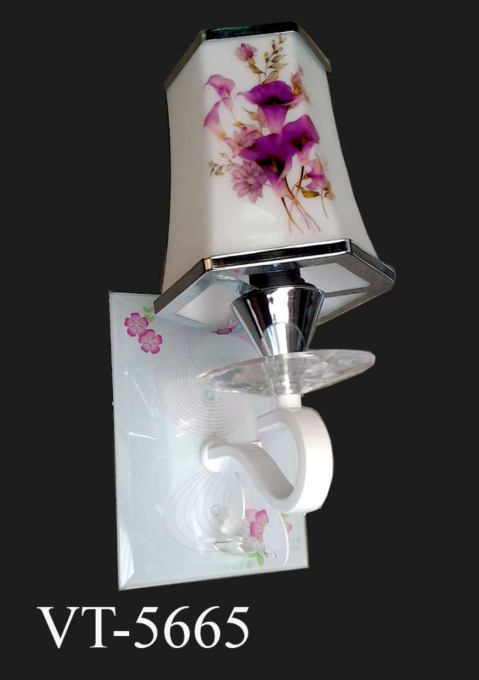 Đèn tường đế kính 5665