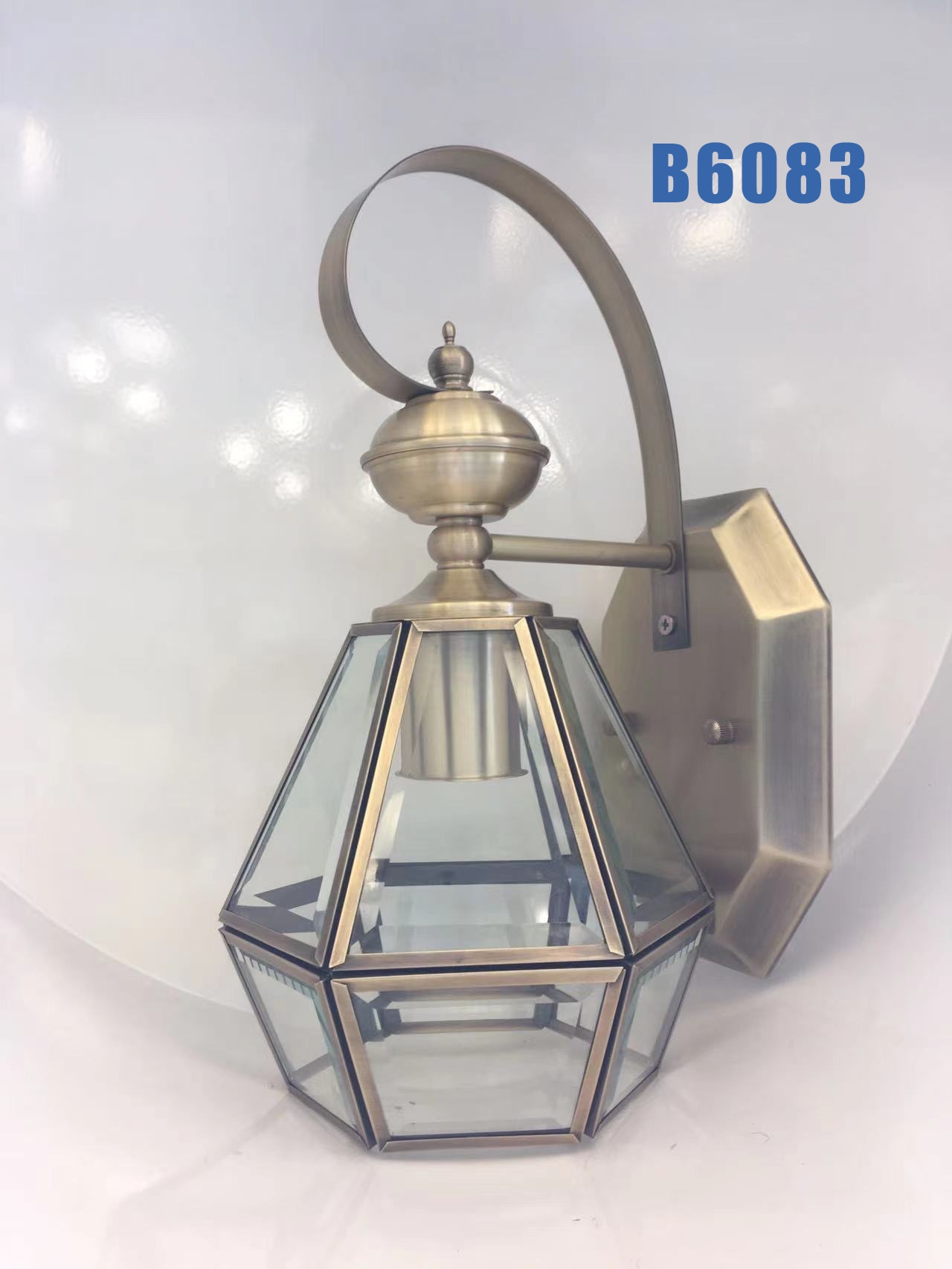 Đèn cột đồng xịn B6083
