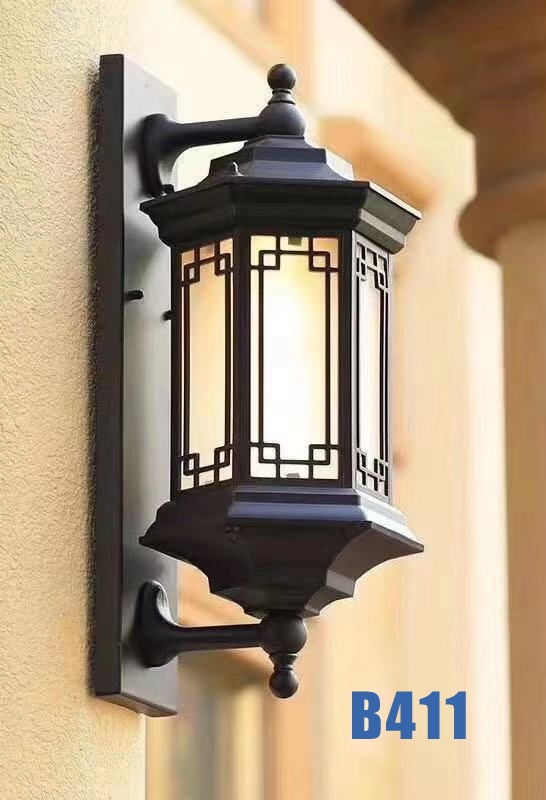 Đèn cột màu cà phê B411/1-CF(22x50x22,5)