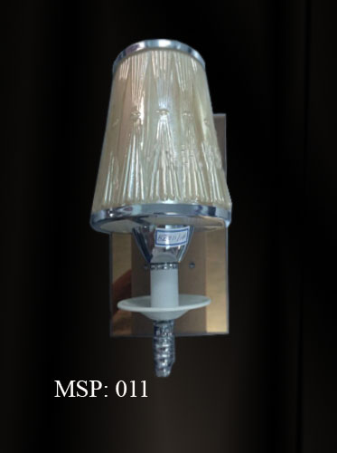 Đèn tường đế kính 011