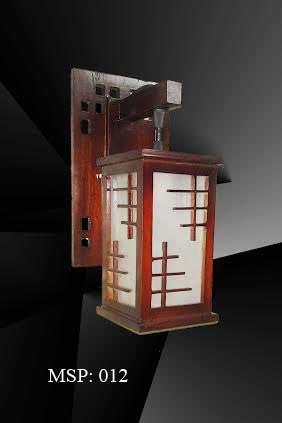 Đèn tường gỗ 012