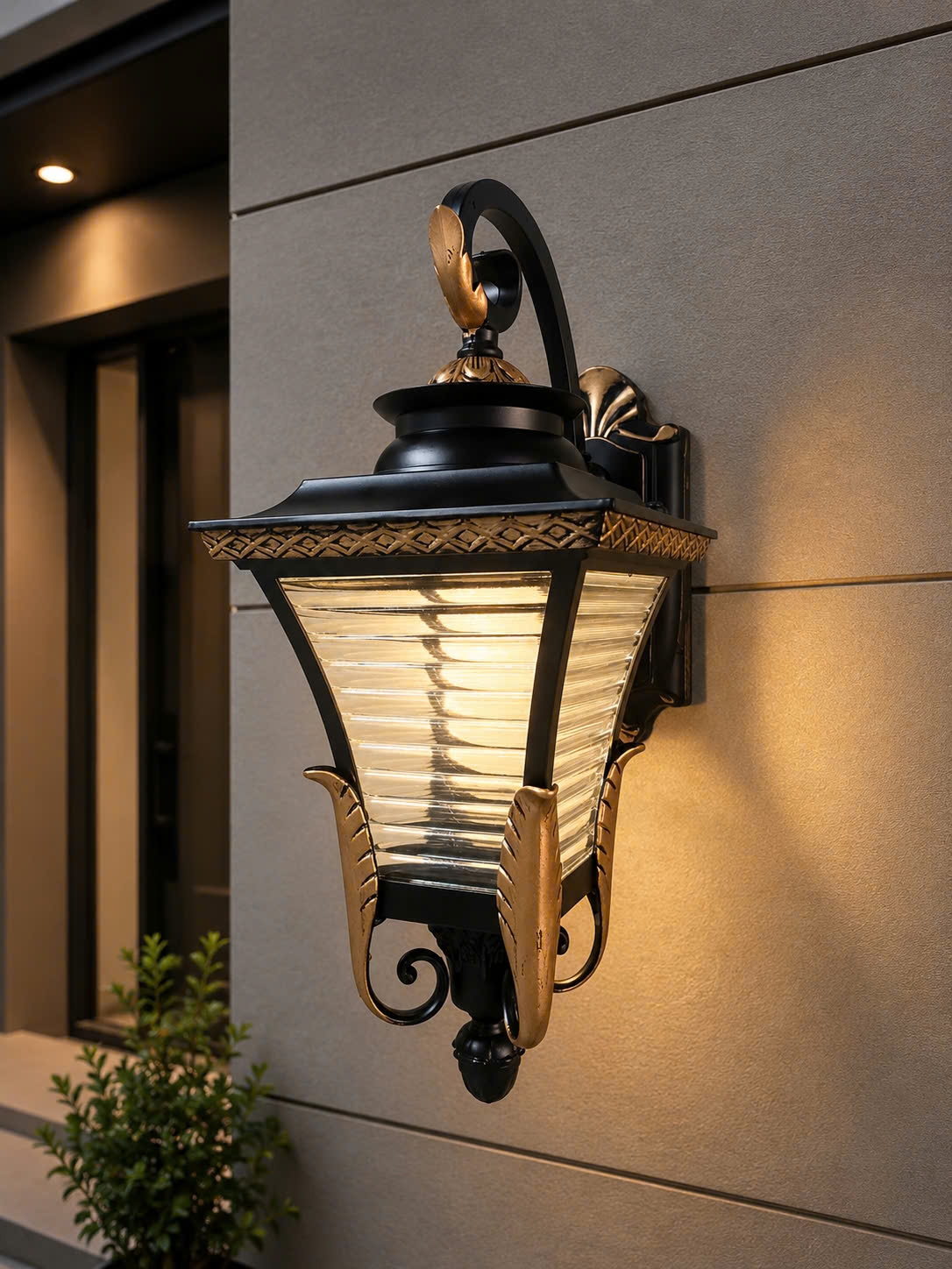 Cột đúc đen nhũ vàng 4 kính trắng  0204S(0188 BK)(18x42x25)