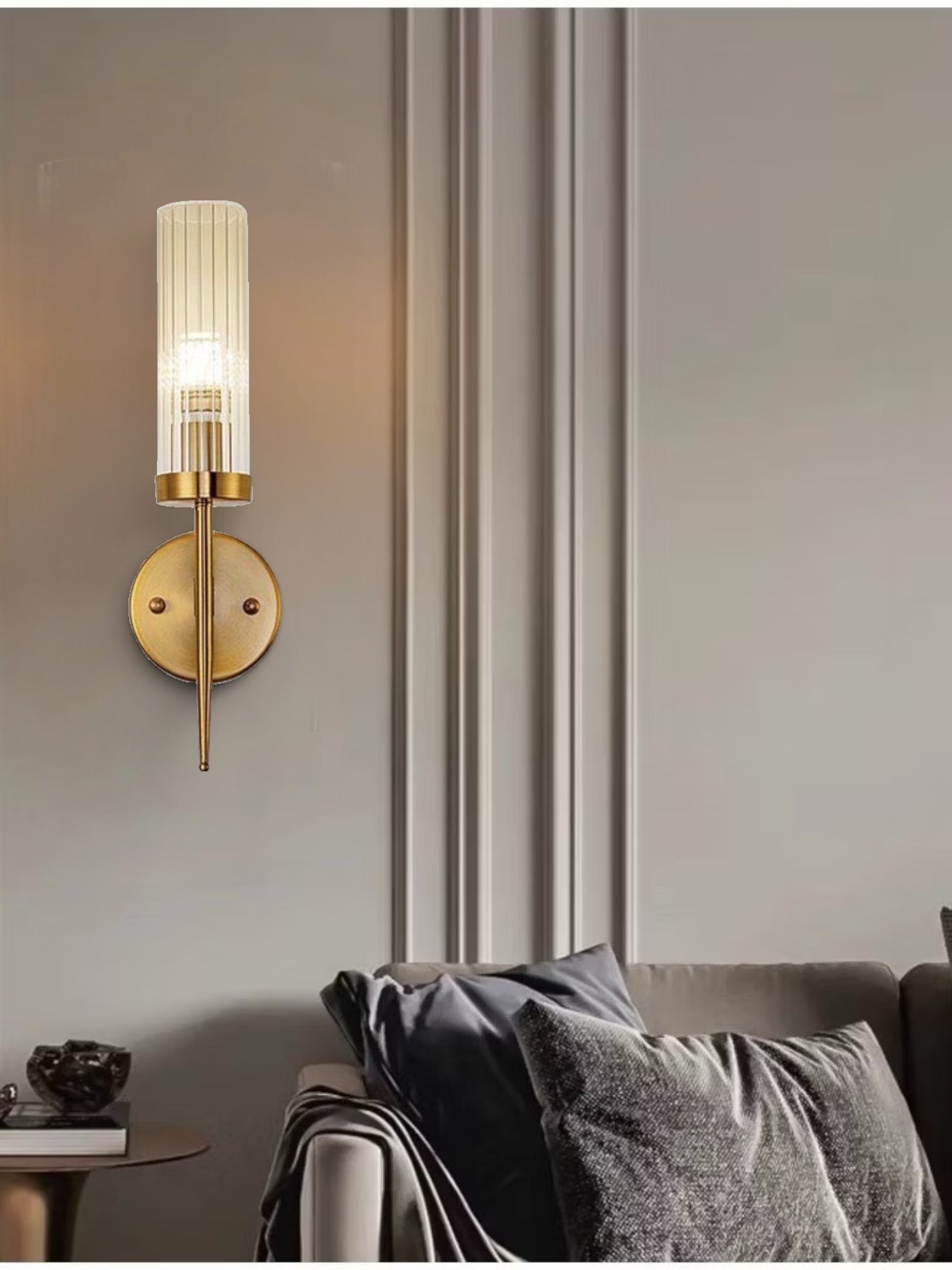 Đèn tường mạ đồng chao phale 2163/1(8,5x41x15)