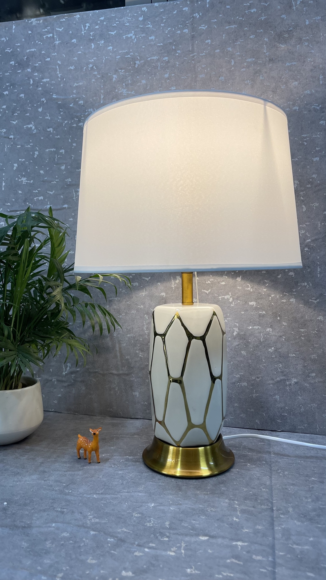Đèn bán thân sứ trắng (ĐB3210)