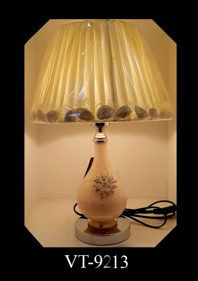 Đèn bàn thân sứ 9213