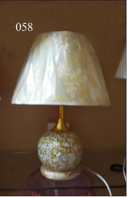 Đèn bàn gốm 058