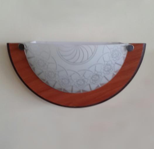 Đèn hắt gỗ 6017