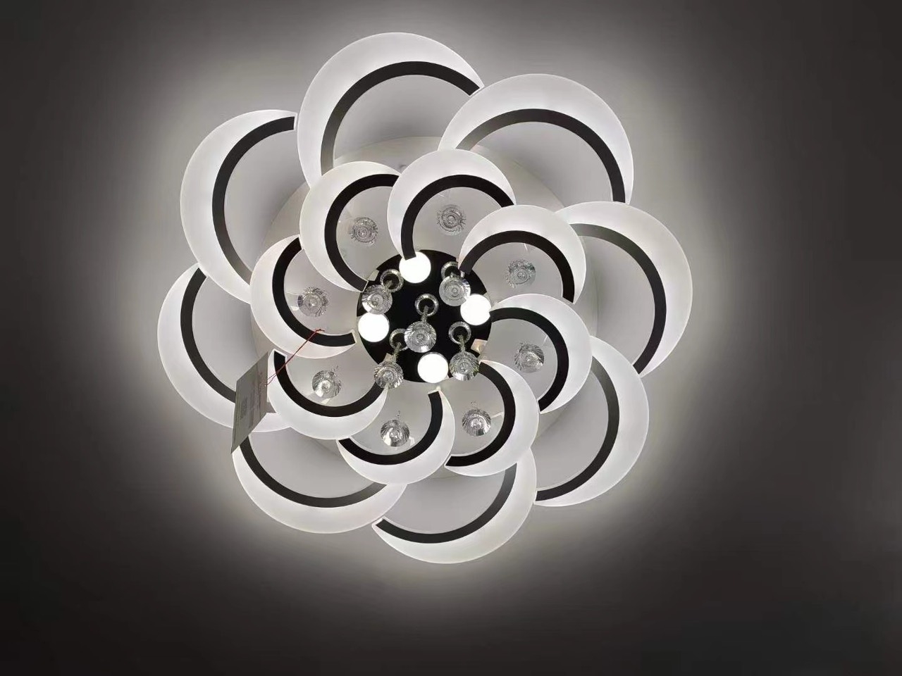Đèn ốp led cánh hoa A8832/16