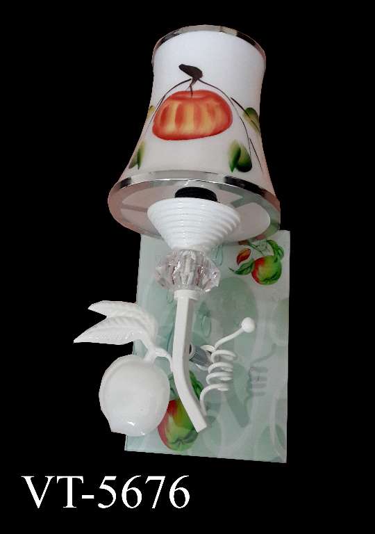 Đèn tường đế kính 5676